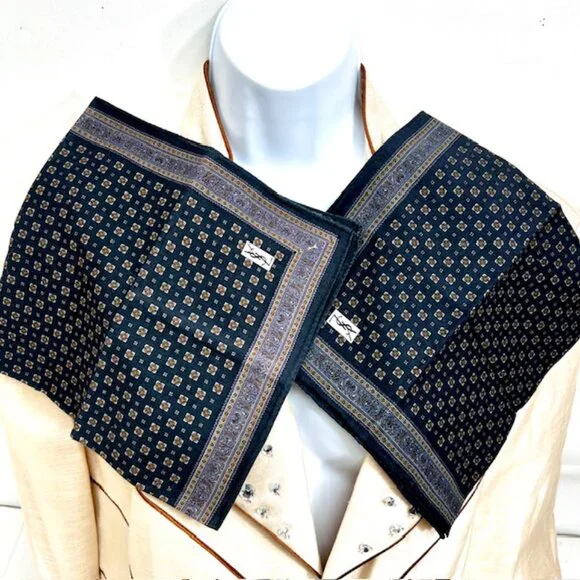 NewSet of 2 Yvest Saint Laurent Mens handkerchief 18 Blue Gray little red (88